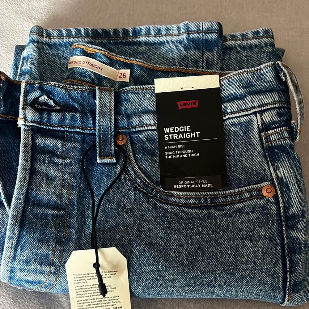 Levi's Blue Women's Wedgie Straight Jeans